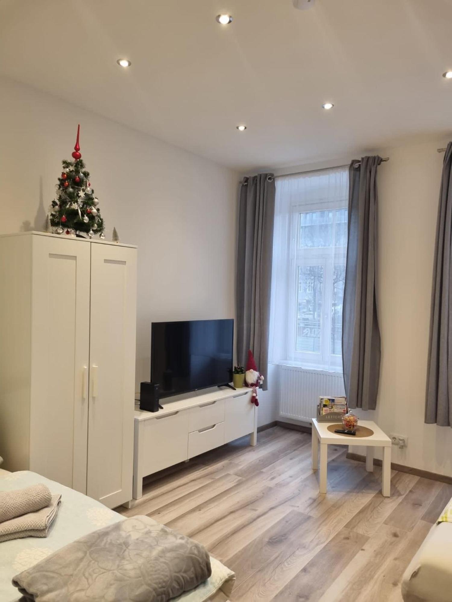 Wohnung In Wien Экстерьер фото